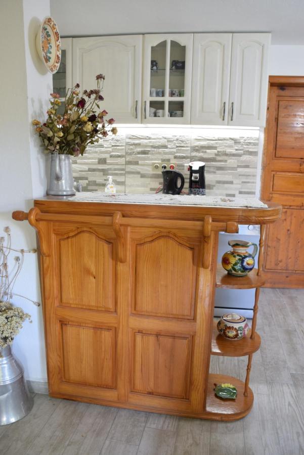 ארבאנאסי Guest House Astra מראה חיצוני תמונה