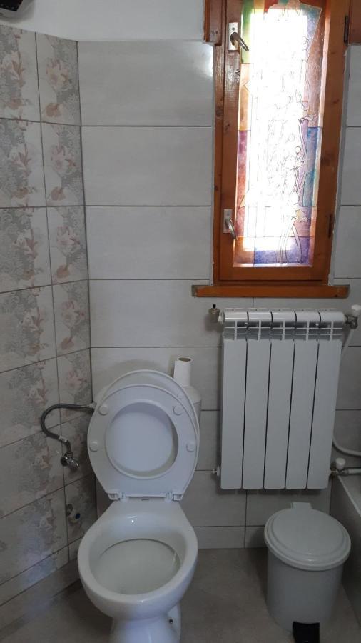 ארבאנאסי Guest House Astra מראה חיצוני תמונה