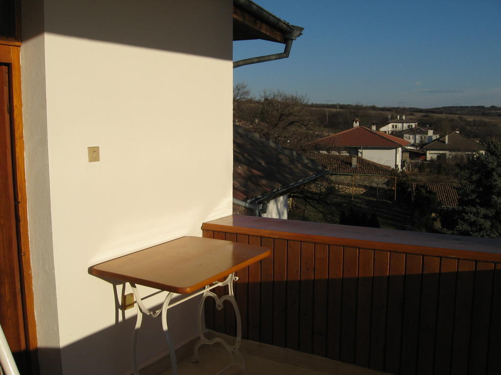 ארבאנאסי Guest House Astra מראה חיצוני תמונה