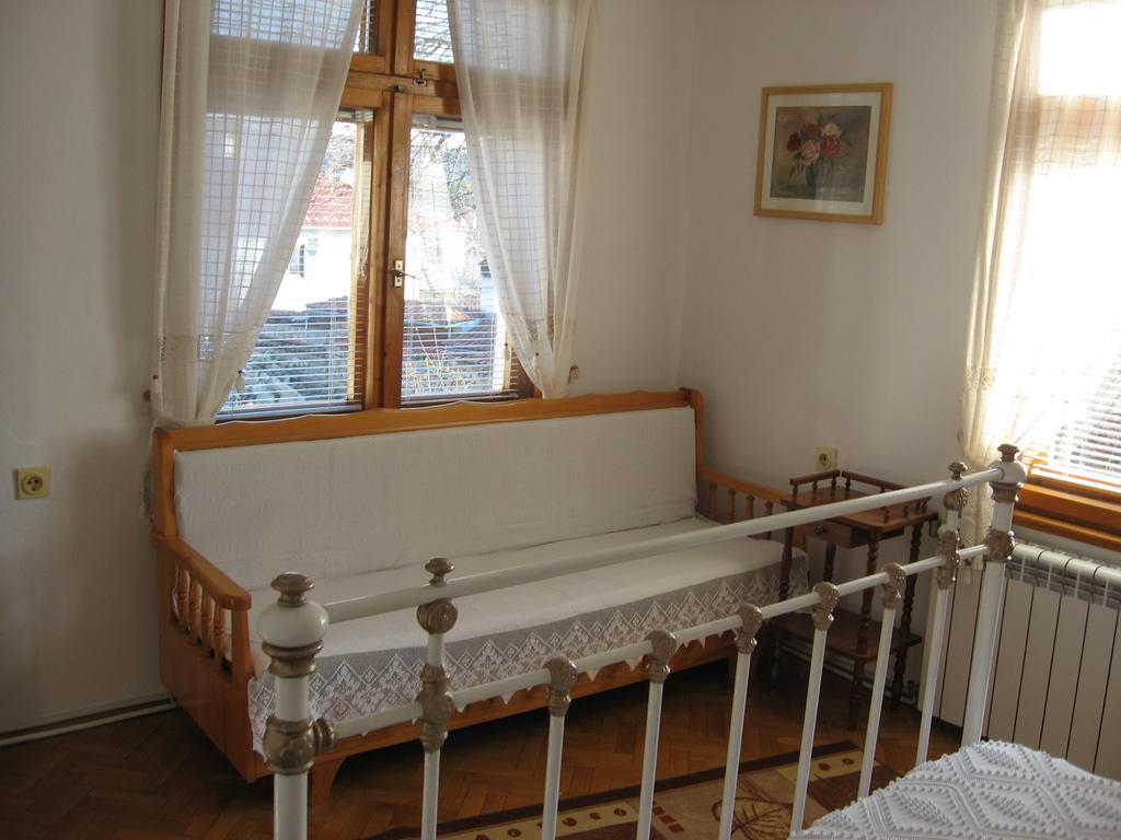 ארבאנאסי Guest House Astra חדר תמונה