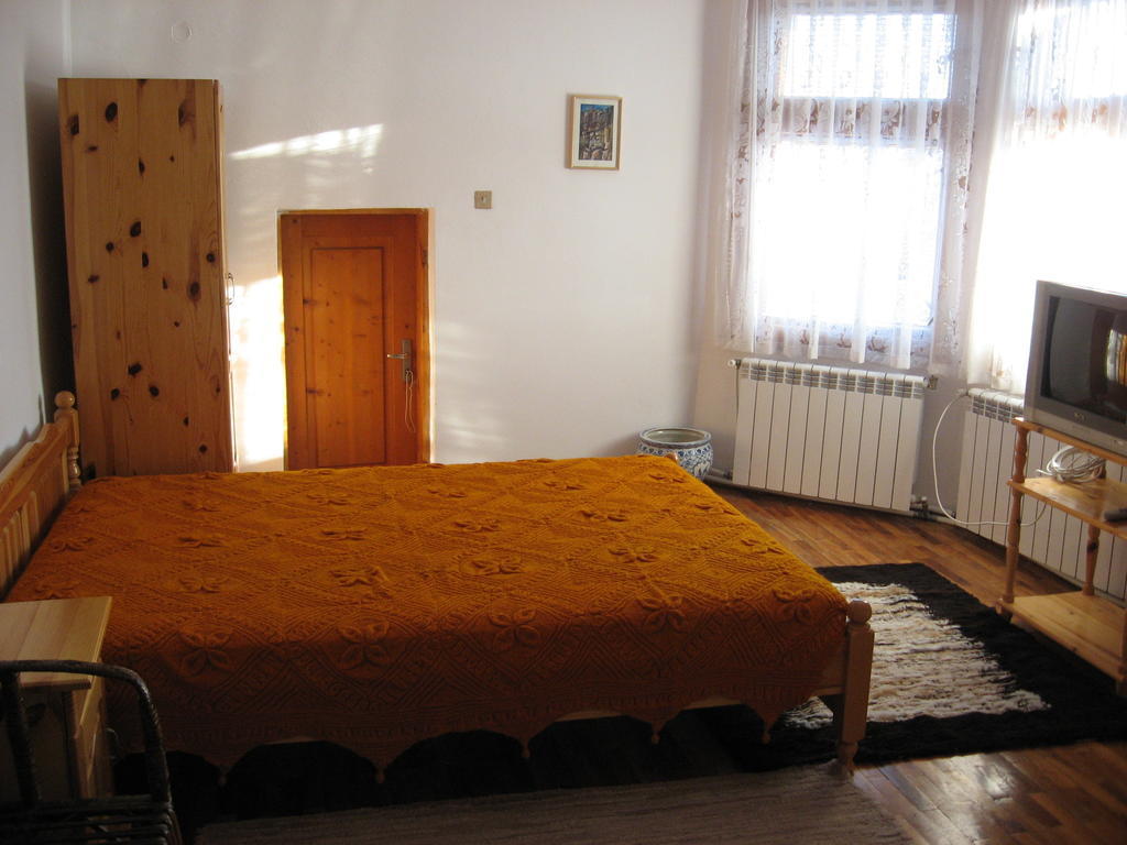 ארבאנאסי Guest House Astra חדר תמונה